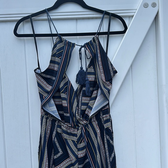 Stylish jumpsuit, adjustable straps, open bag, forgiving material, negotiable - Picture 5 of 7